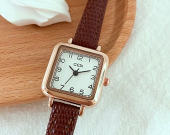 Retro Geschenk/Vintage geflochtene Leder Uhr / Kleine Armbanduhr / Minimal Boho Uhr / Minimal Armbanduhr / Geschenk zum Muttertag