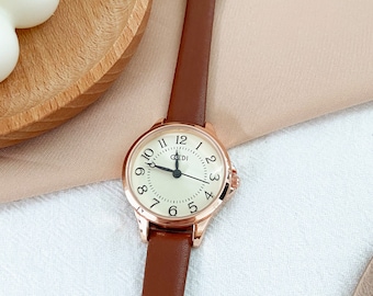 Montre en cuir classique pour femme/ montre-bracelet de style vintage/ montre-bracelet élégante en cuir/ cadeau pour/ cadeau d'anniversaire