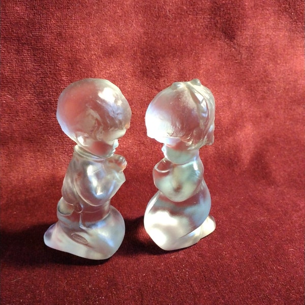 Vintage Fenton praying children clear glass