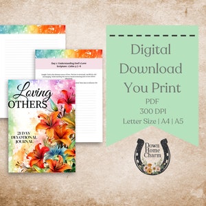 K&ouml;nnte beinhalten: Ein druckbares 21-Tage-Andachtsbuch mit einem Aquarellhintergrund mit orangefarbenen Lilien. Der Umschlag tr&auml;gt die Aufschrift "Loving Others" und "21 Day Devotional Journal". Der Text "Digitaler Download Sie drucken" befindet sich auf einem gr&uuml;nen Hintergrund mit einem Hufeisen-Logo.