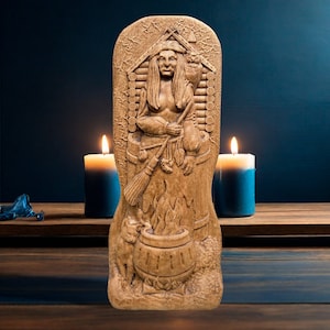 Baba Yaga Statue Baba Yaga Folklore Geschenk für Natur und Folklore Liebhaber Hexe Kunstwerk Maiden Mother Crone Geschenk für ihren handgemachten heidnischen Altar