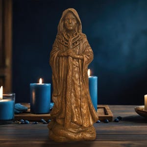 Cailleach Wooden Statue Irish Mythology Cailleach Winter Goddess Scotish Goddess Winter Queen Folklore Crone Figurine Irish Witch Statue