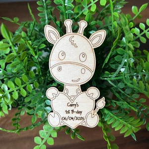 Giraffe party favors | Custom keepsake baptism | Personalized wooden magnets | Laser cut thank you gifts |  | Giveaway gifts