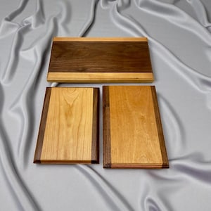 Two-Tone Wood Display Plaque: Solid Wood, Keyhole Slot, Custom Edge