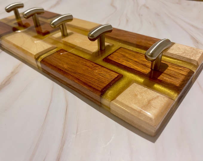 Wall Keys Hanger, Brick Wall Pattern, Golden Epoxy Resin, Handcrafted, Maple and Jatoba(Brazilian Cherry) 15”x5.5”x3/4”