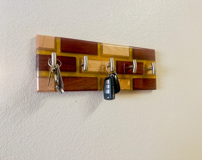 Wall Keys Hanger, Brick Wall Pattern, Golden Epoxy Resin, Handcrafted, Maple and Jatoba(Brazilian Cherry) 15”x5.5”x3/4”