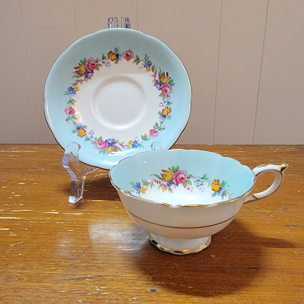 Paragon Double Warrant Tea Cup and Saucer, Light Blue with Flower Garland - Unusual Pattern/Cracked