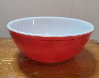 Pyrex Primary Colors Mixing Bowl 404 Red - Made in Canada