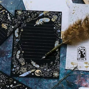Set d'écriture à lettres en aluminium métallisé avec cachets de cire - Papier à lettres et enveloppes décorés de plumes de lune nuit noire - kit de papier bref Étoiles noires holo