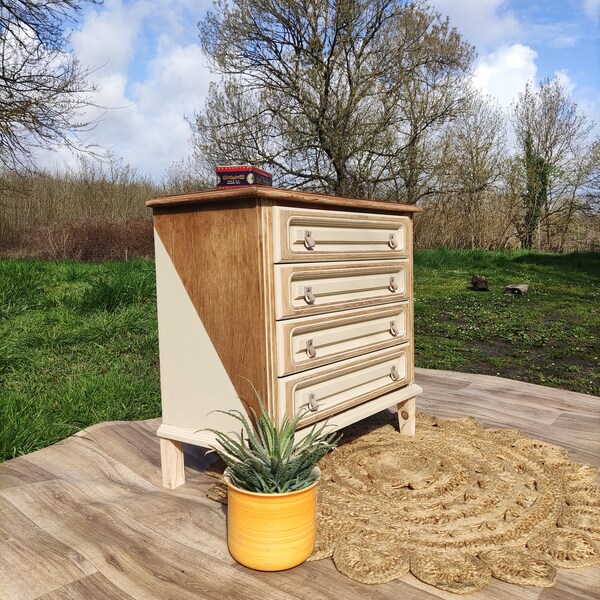 commode vintage bois et beige