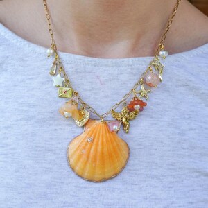 Collier coquillage naturel | Collier à breloques | Collier fille surfeuse | Collier sirène | Collier doré à breloques | Cadeau pour elle | Collier de coquillages