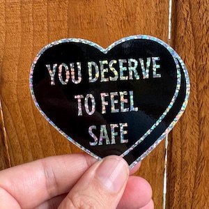 Pegatina de corazón brillante de salud mental / Calcomanía "Mereces sentirte seguro" para autocuidado, sanación y positividad
