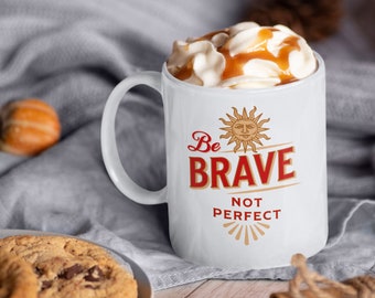 Caneca inspirada das citações - motivação e alegria com cada gole | Presente de Natal | Copo de Cerâmica Artesanal | caneca 11oz branca | Gráfico frente e verso
