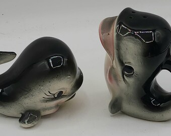 Vintage Playful WHALES- Whale SALT and PEPPER Shakers- Japan