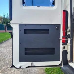 Door Storage Fiat Ducato, Peugeot Boxer and Citröen Jumper HARRI. Left door