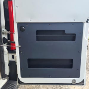 Door Storage for Fiat Ducato, Peugeot Boxer and Citroen Jumper HARRi. Right door