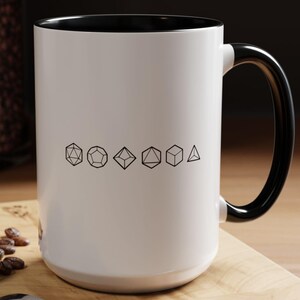 Tazza in ceramica con design a dadi TTRPG Tazza con dadi Dungeons And Dragons Tazza da caffè con dadi poliedrici Ottimo regalo per giocatori di D&D e giocatori da tavolo