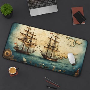 Alfombrilla de escritorio con diseño de barco de fantasía y mapa náutico, alfombrilla de escritorio de vela vintage, alfombrilla de ratón con mapa del Viejo Mundo, decoración con temática de aventuras para la oficina, idea de regalo