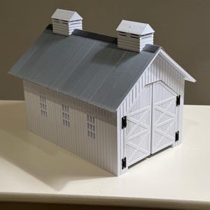 On30 Wooden Engine House Kit