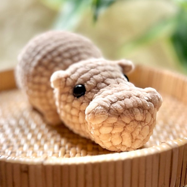 crocheted chonky Hippo