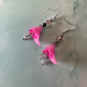 Earrings, new listing, jewelry, Handmade, boho flower dangle earrings, drop earrings, dangle earrings, boho jewelry, vintage style earrings