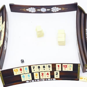 La elegancia de la madera: un juego de Rummikub de madera natural para experiencias inolvidables" Diseño especial para el Día de la Madre