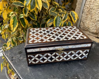 Caja de madera para joyas, caja hecha a mano con incrustaciones de perlas, caja de almacenamiento de joyas, caja de regalo, caja de madera con incrustaciones de nácar