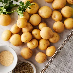 Premium Yukon Gold Potato Seeds - Certified Organic, High Yield - Ideal for Home Gardening