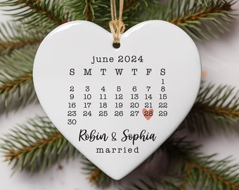 Wedding Date ornament , Married Ornament, Wedding Gift, Anniversary Gift, Our First Christmas, Newlywed Gift, Married Christmas Gift