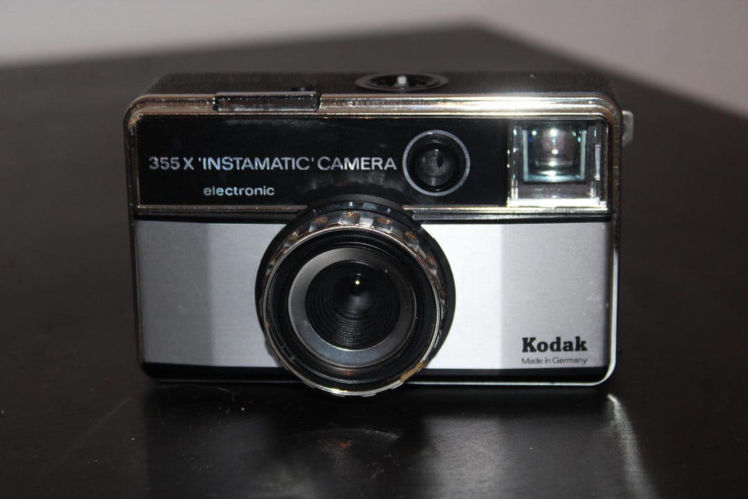 KODAK 355 X Instamatic Camera electronic (Gebraucht) in Zürich für CHF 1 - mit Lieferung auf