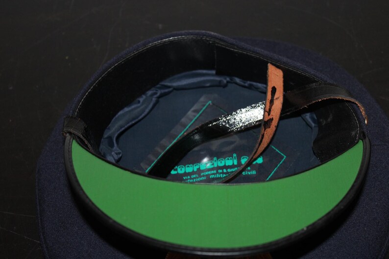 Berretto militare italiano con fregio ad aquila – anni ’70/’80 – taglia 57 画像 13