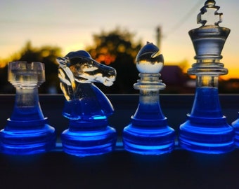 Juego de ajedrez personalizado azul real / Piezas de ajedrez rey de 2,75 pulgadas / Juegos de tablero de ajedrez únicos / Figuras de resina de ajedrez hechas a mano