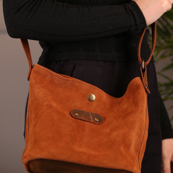 Bandoulière en daim, sac en cuir en daim, sac d'automne, sac minimaliste, sac fourre-tout, sac à main en cuir, sac de tous les jours, pour elle, cadeau pour femme, sac en nubuck