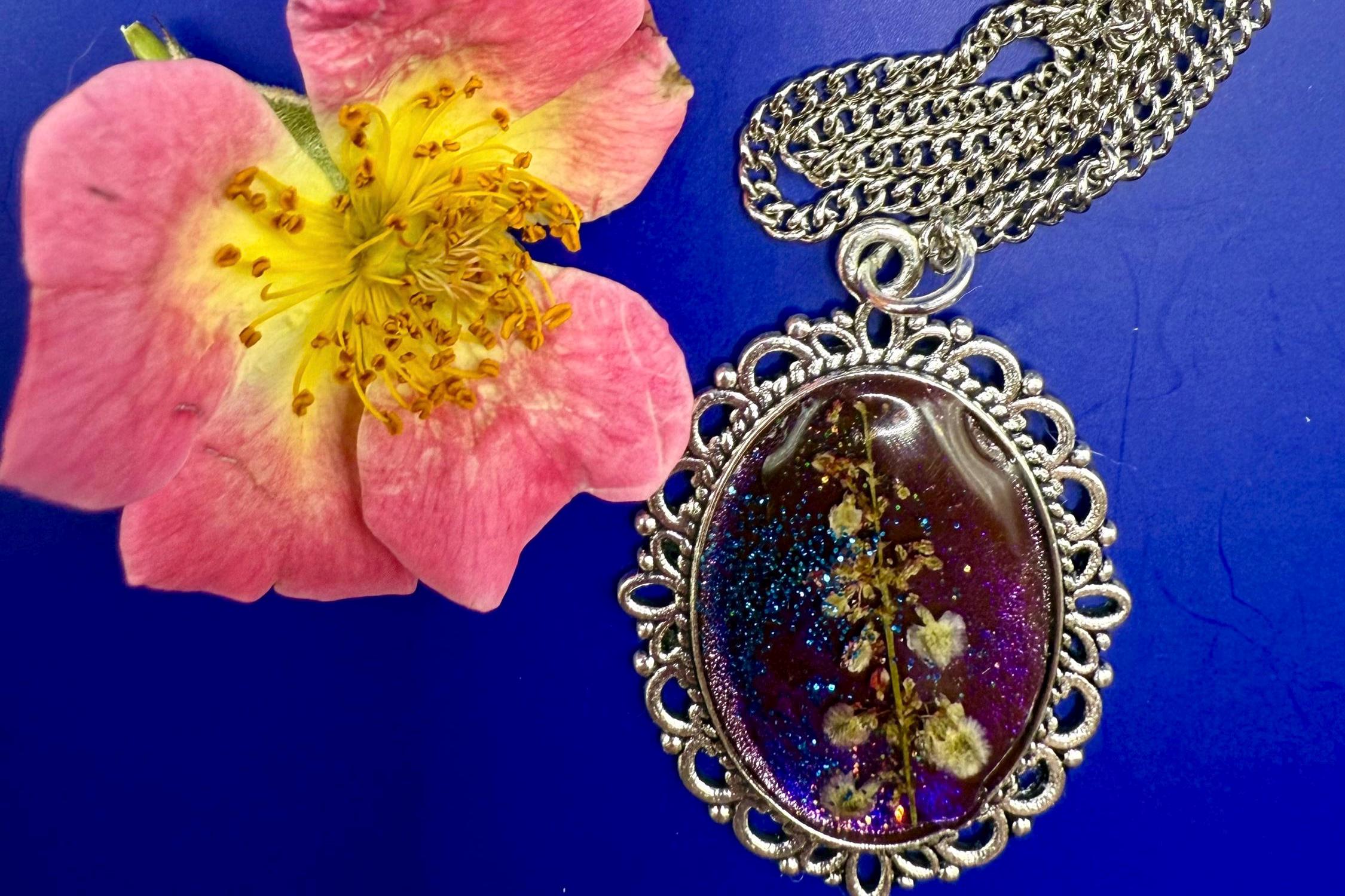 ネックレス・ペンダント real flower necklace Necklace With Flower, Real Blossom, Unique, Vintage Style, Retro