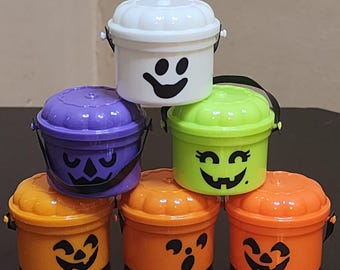Premium Halloween Nostalgia - 1 Trick or Treat Bucket