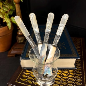 Antique Knife Set With Sterling Silver Ferrules and Mother of Pearl Handles, Meriden Cutlery, Cheese Knives, Fruit Knives, Butter Knives