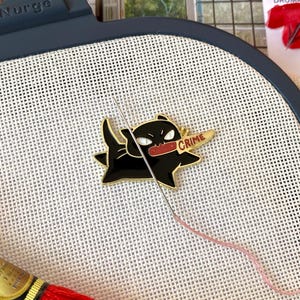 Black cat with knife needle minder, Neodymium magnets, Cross stitch accessory, Embroidery, Needlework, Gift for stitchers, Stitching tool