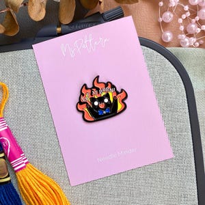 Black cat enamel needle minder, Flame needle magnet, Funny cat needle minder magnetic for cross stitch, Magnetic needle keeper, Let it burn