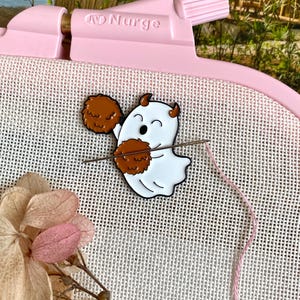 Pom-pom ghost needle minder, Cute ghost needle minder, Cheerleader ghost needle minder, Funny magnetic needle, Kawaii needle nanny, X-stitch