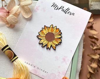 Sunflower Needle Minder for Cross Stitch, Floral Magnetic Needle Holder, Enamel Needle Magnet, Cute Flower Needle Holder, Stitching Tool