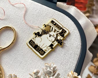 Tarot Rabbit Needle Minder for Cross Stitch, The Star Tarot Card Magnetic Needle Holder, Embroidery Needle Minder, Stitching Accessory Gift