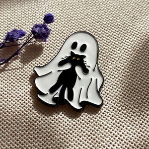 Ghost and cat needle minder, Nanny for embroidery, Cute ghost needle keeper, Halloween needle magnet, Spooky needleminder, Funny ghost