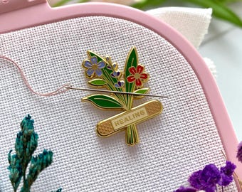 Flower Needle Minder, Needle Holder for Embroidery, Magnetic Needle Keeper, Gift for Stitcher, Cross Stitch Accessory