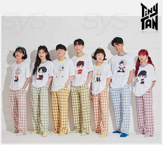 BTS TinyTAN パジャマ　セットアップ　タイニータン BTS TinyTAN Official Authentic Goods Peekaboo Pajamas +