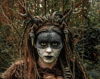Acessório de cabeça de chifre de druida xamã | Joias de osso com tranças e presas | Cocar de LARP de bruxa | Chapéu de fantasia tribal | Equipamento de festival de fantasia