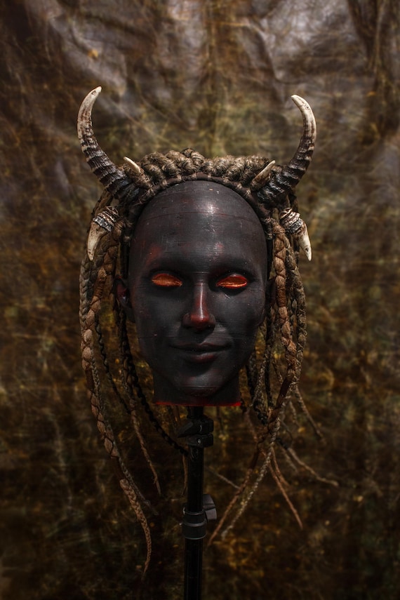 Bull-Like Horned Headdress
