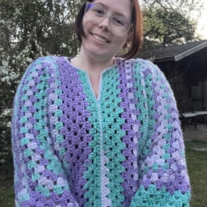 Too Sweet Hexi Pullover