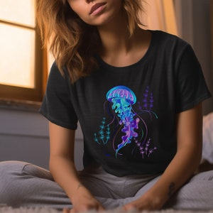 Jellyfish T-shirt | Cool Jellyfish Gift | Unique Jellyfish | Sea Jelly Medusa | Marine Life shirt | Ocean-themed shirt | Aesthetic Jellyfish