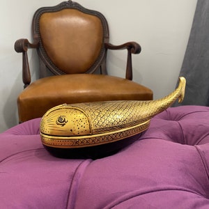 Burmese fish box