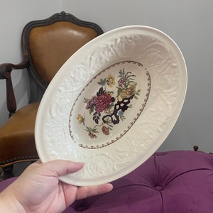 1960&#39;s Wedgwood bullfinch oval serving bowl